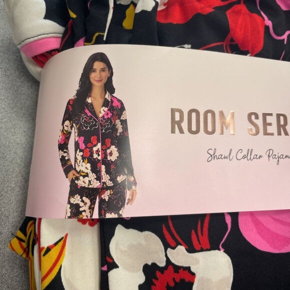 NEW Room Service Women's L Shawl Collar Pajama Set Black Floral Polyester - Picture 7 of 10
